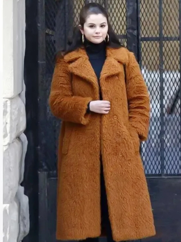 Selena Gomez Wearing Brown Fur Coat In Only Murders in the Building