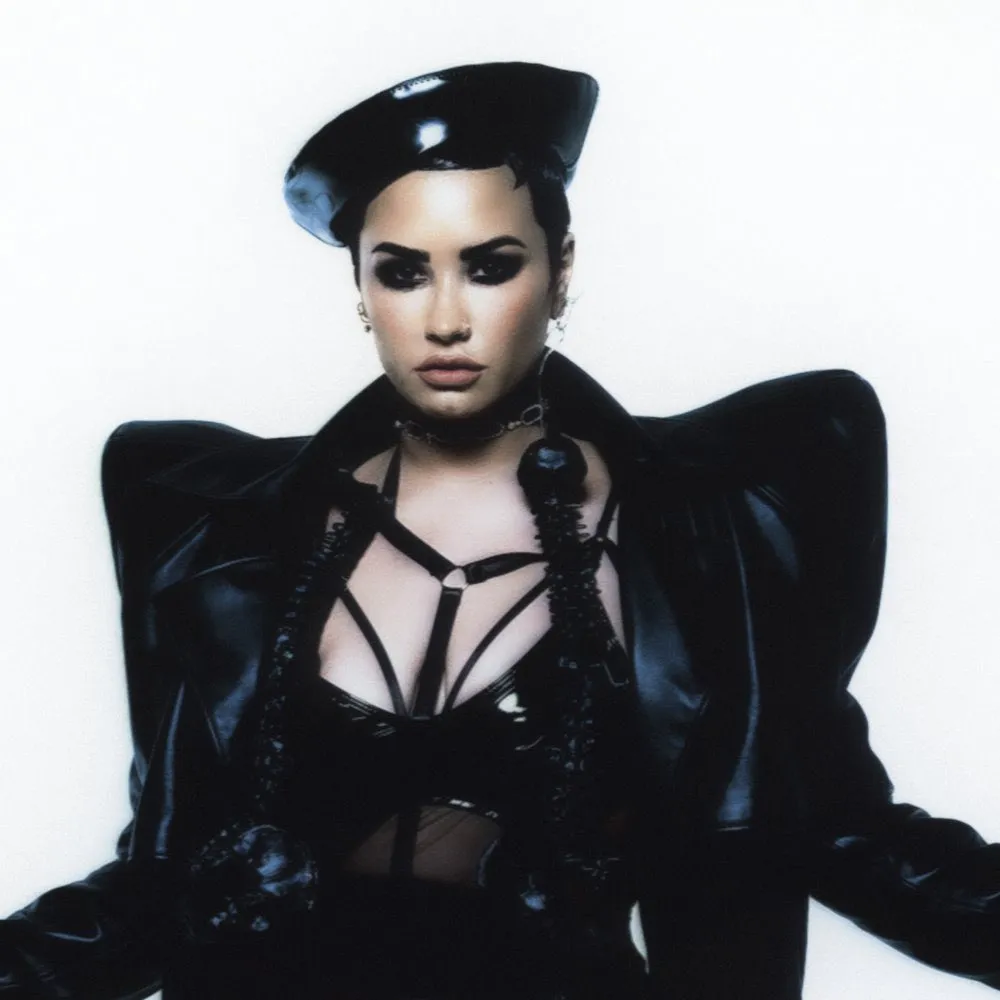 Demi-Lovatos-new-album-HOLYFVCK.