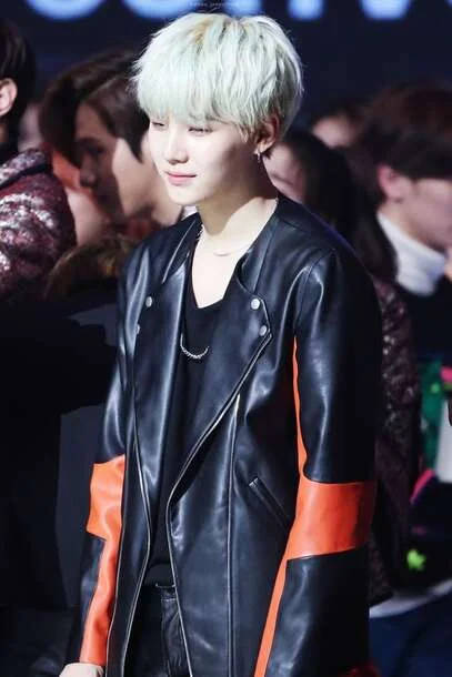 SUGA VINTAGE LEATHER JACKET