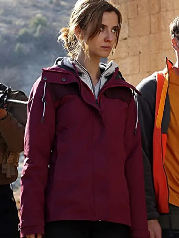 Irem Helvacioglu Kaçis Maroon Hooded Jacket