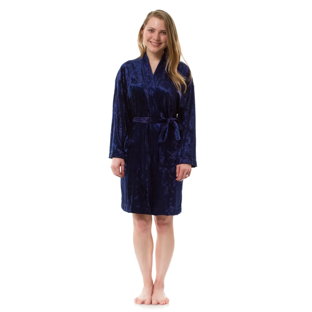 Ladies Luxurious Velvet Bathrobe